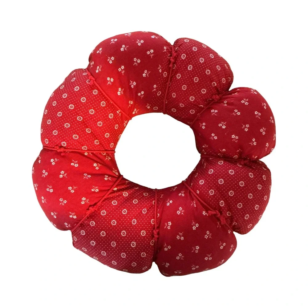 Vintage Quilted Patchwork Puff Wreath Red Green Floral Calico Christmas 15